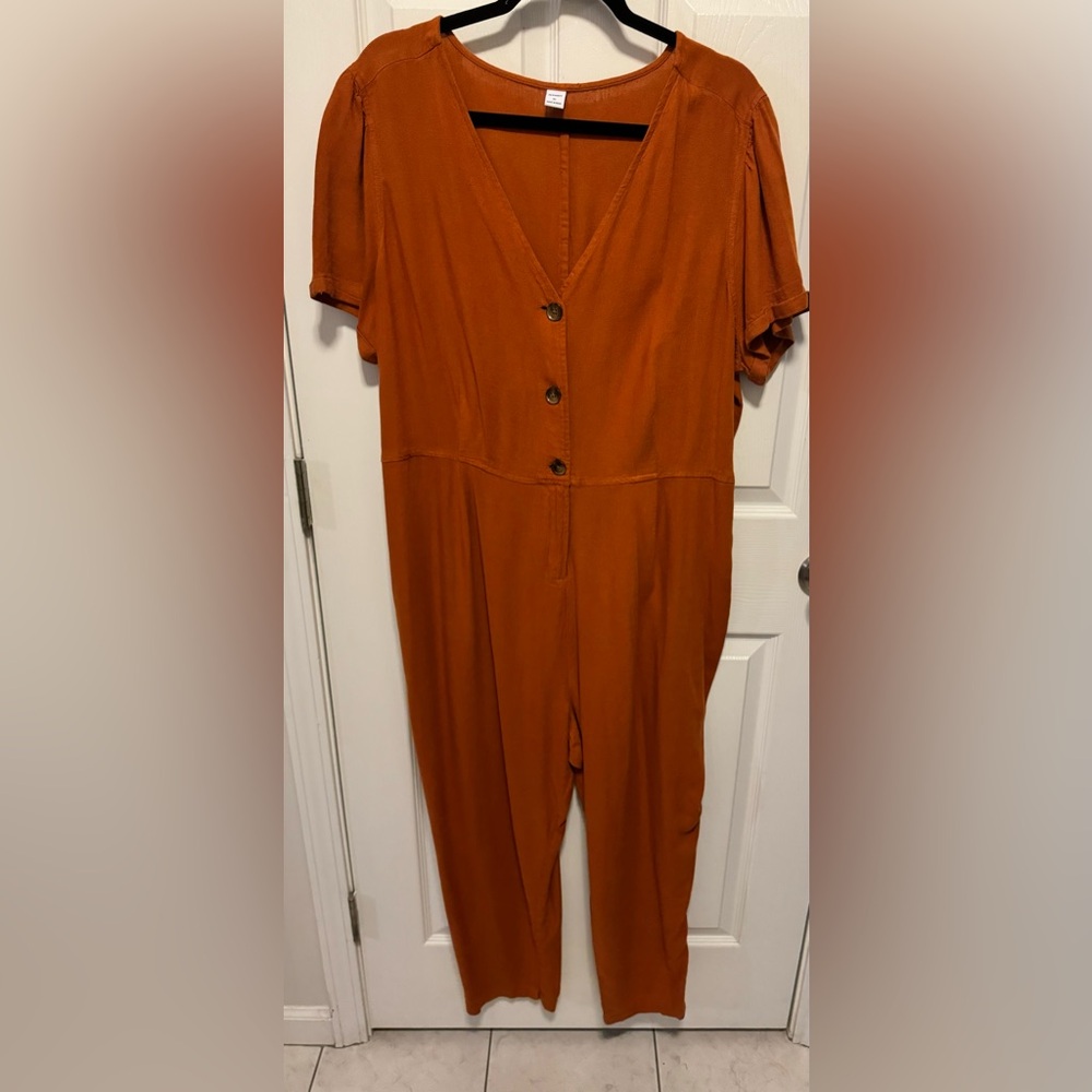 Old navy orange burnout jumpsuit / romper XL. Linen blend.